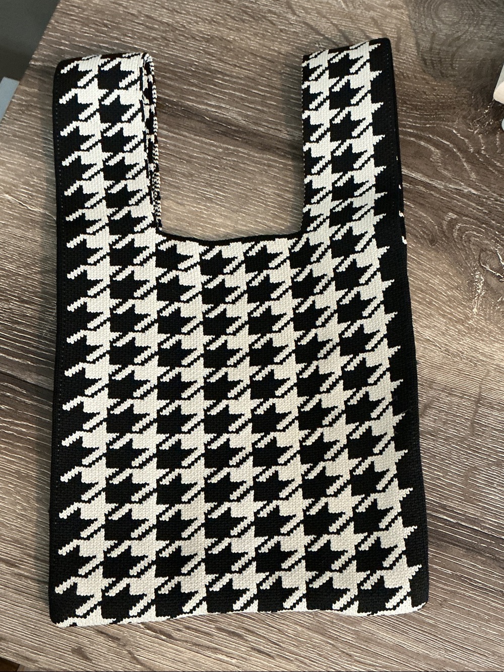 Lucca Couture Ginny Sweater Knit Tote Black & White Houndstooth 8” x 8.5” EUC